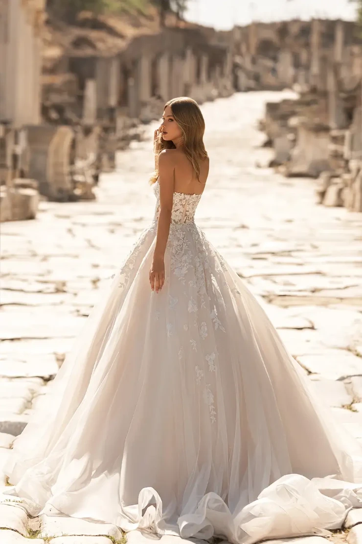 Oliver Martino Bloom Default Thumbnail Image