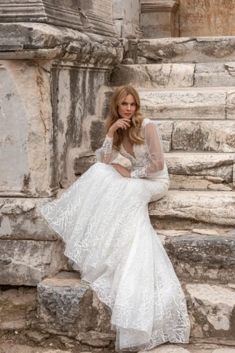 Oliver Martino Daria #1 Ivory thumbnail