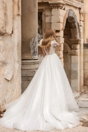 Oliver Martino Elvira #2 Ivory thumbnail